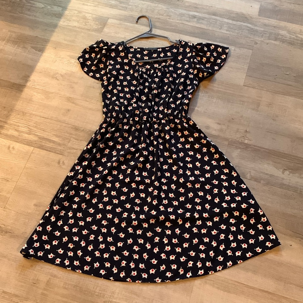 West Kei elephant dress with crew neck